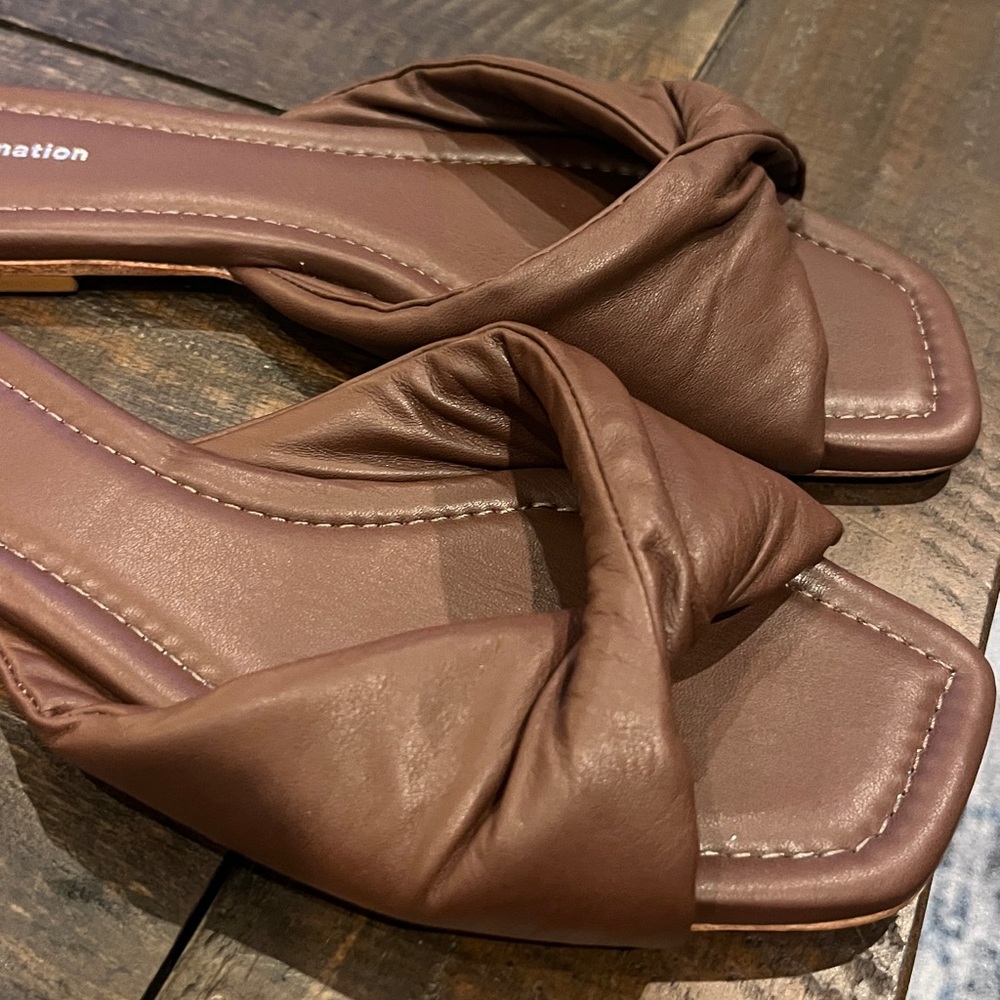 Reformation Mikki Twist Flat Sandal - Picture 14 of 16